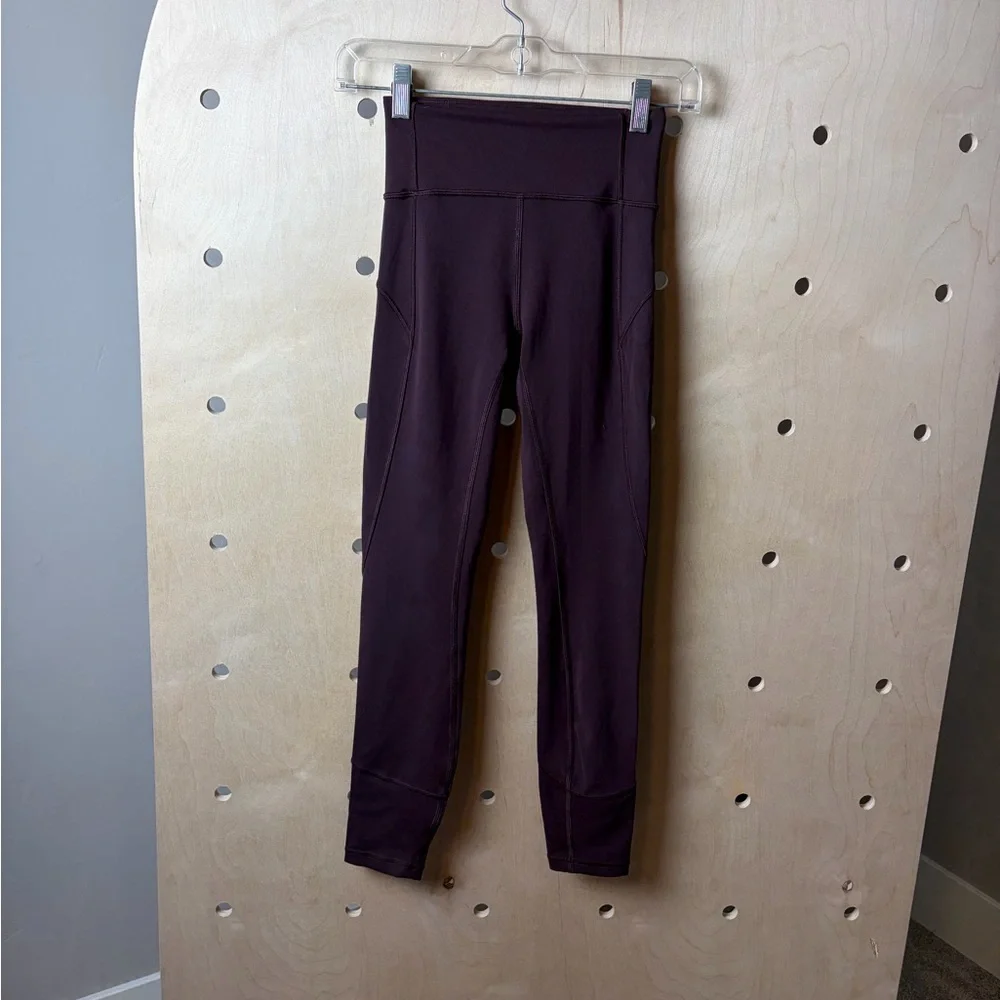 lululemon 25 inch Black Plum Size 2